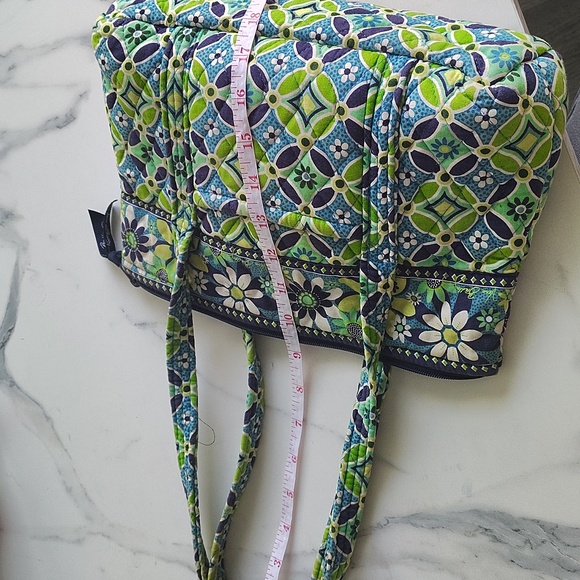 Beautiful Vera Bradley Shoulder Bag - Picture 6 of 6